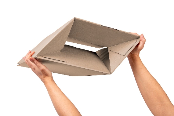 Boite en carton à rabats avec fond automatique pour montage instantané à hauteur variable simple cannelure